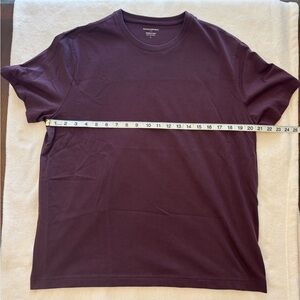 Banana Republic Men's Dark Tee